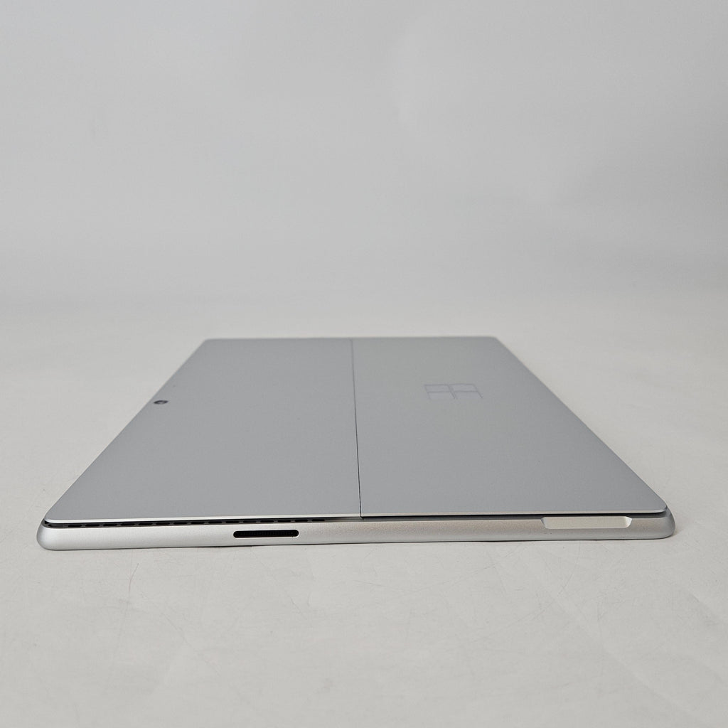 Microsoft Surface Pro 11 13 Silver WiFi 2.1 GHz Intel Core Ultra 5 Series 2 16GB RAM 256GB Solid State Drive