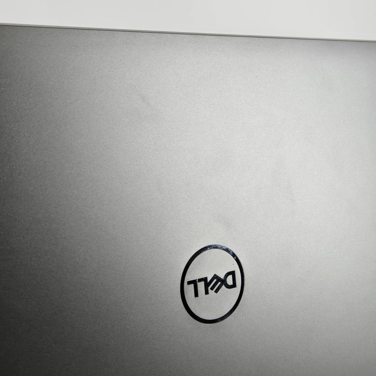 Dell Precision 5680 16 Gray 2.5 GHz Intel Core i7 13th Gen. 32GB RAM 1TB Solid State Drive NVIDIA RTX 3500 Ada 12 GB