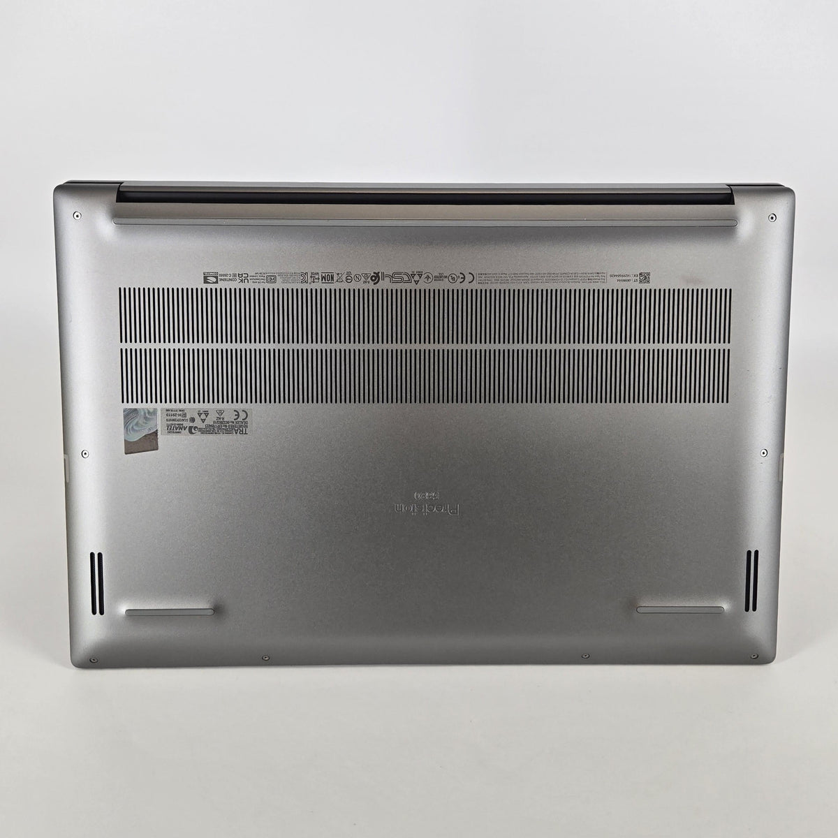 Dell Precision 5680 16 Gray 2.5 GHz Intel Core i7 13th Gen. 32GB RAM 1TB Solid State Drive NVIDIA RTX 3500 Ada 12 GB