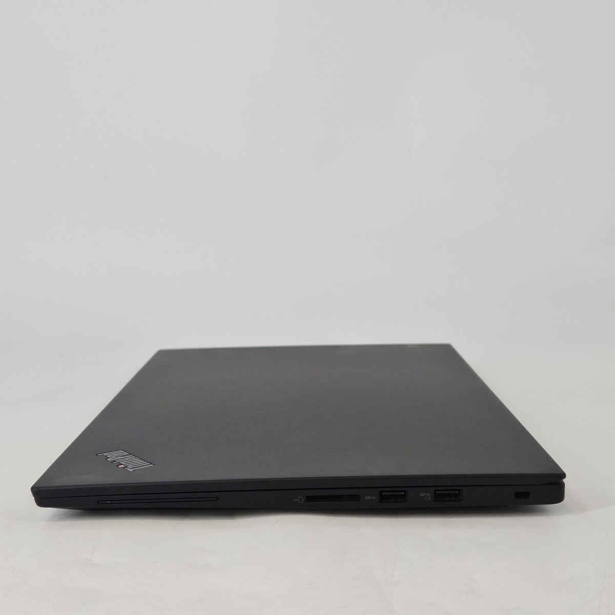 Lenovo ThinkPad X1 Extreme Gen 2 15.6 Black 2.6 GHz Intel Core i7 9th Gen. 16GB RAM 512GB Solid State Drive NVIDIA GeForce GTX 1650 4 GB