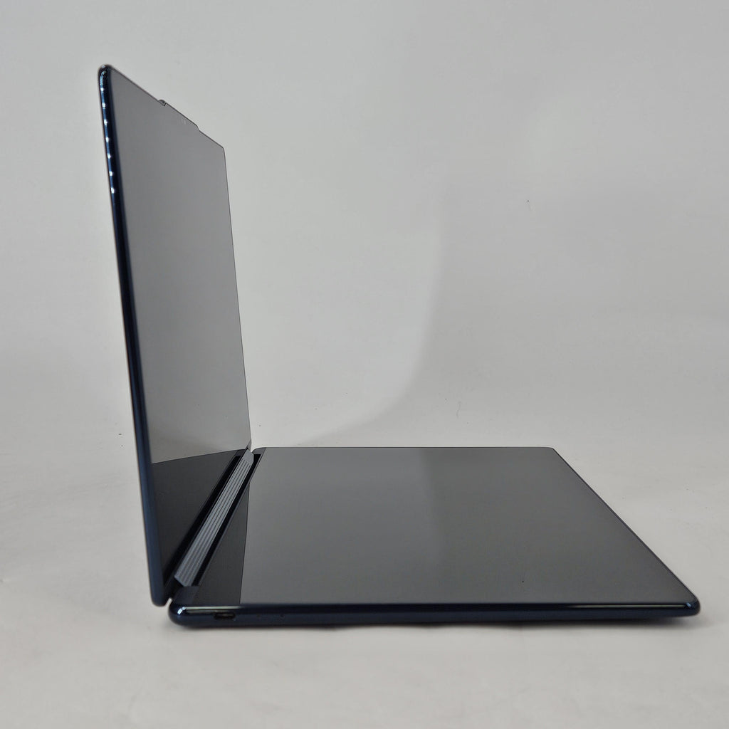 Lenovo Yoga Book 9i 13.3 Blue 2.0 GHz Intel Core Ultra 7 Series 2 16GB RAM 1TB Solid State Drive