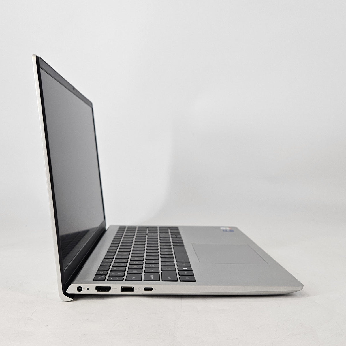 Inspiron 3530 15.6 Silver 1.7 GHz Intel Core i7 13th Gen. 16GB RAM 1TB Solid State Drive