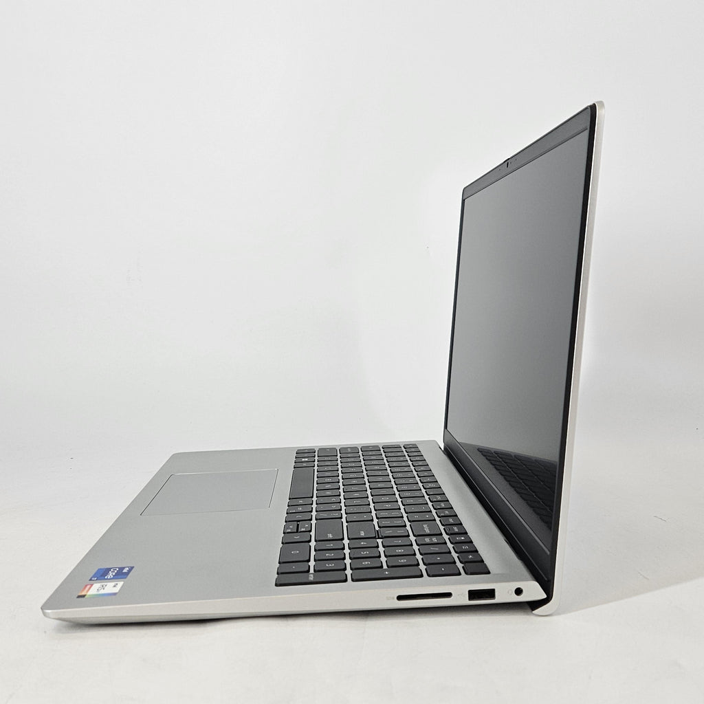 Inspiron 3530 15.6 Silver 1.7 GHz Intel Core i7 13th Gen. 16GB RAM 1TB Solid State Drive