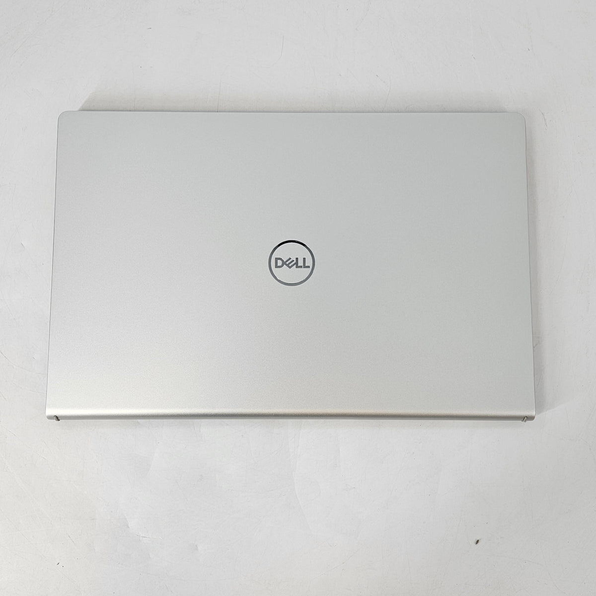 Inspiron 3530 15.6 Silver 1.7 GHz Intel Core i7 13th Gen. 16GB RAM 1TB Solid State Drive