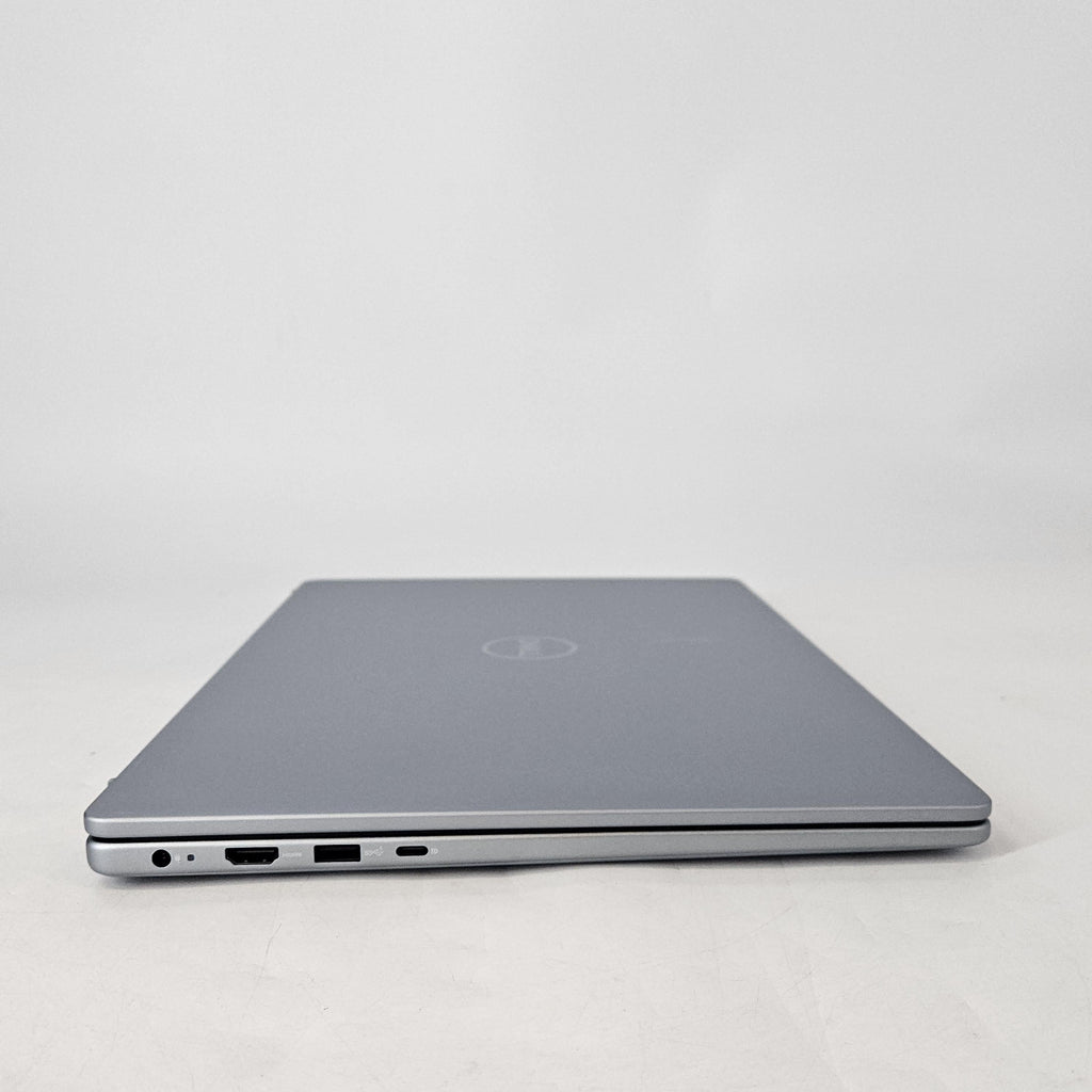 Inspiron 5640 16 Blue 1.8 GHz Intel Core 7 32GB RAM 1TB Solid State Drive