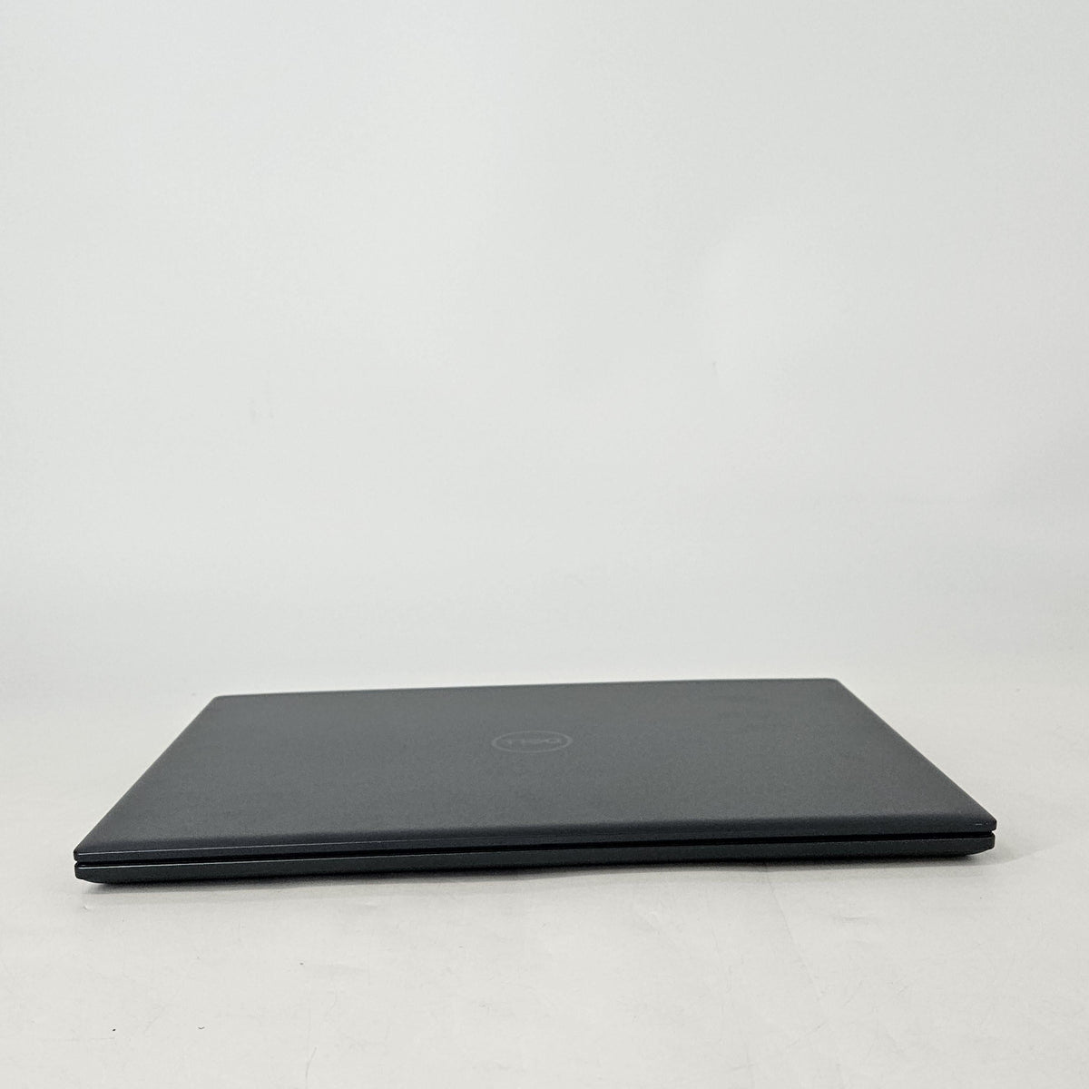 Inspiron Plus 7420 14 Green 2.3 GHz Intel Core i7 12th Gen. 24GB RAM 1TB Solid State Drive