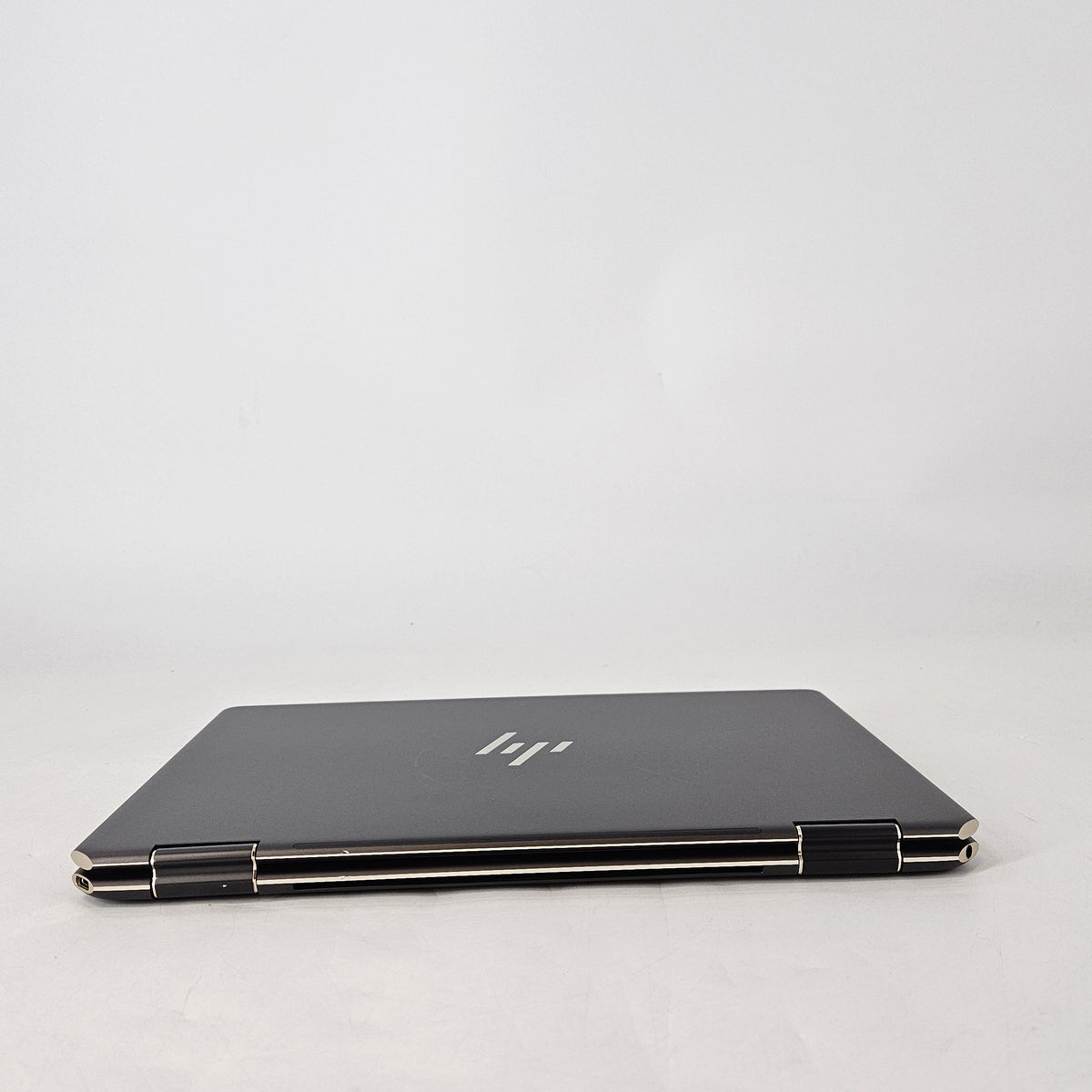 HP Spectre 14 x360 Black 1.7 GHz Intel Core i7 12th Gen. 16GB RAM 1TB Solid State Drive
