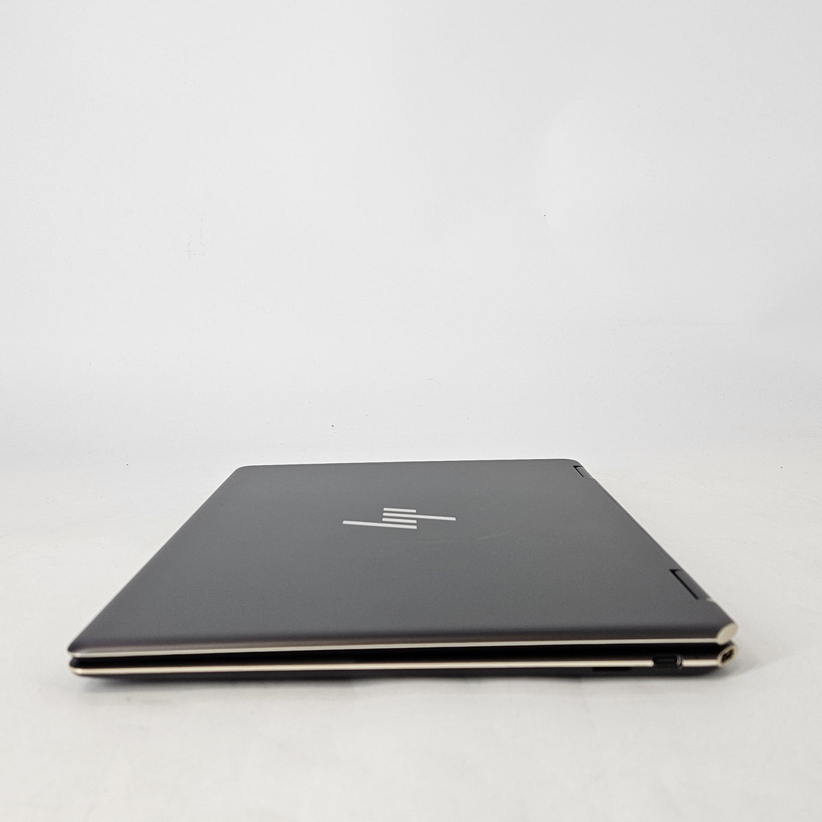 HP Spectre 14 x360 Black 1.7 GHz Intel Core i7 12th Gen. 16GB RAM 1TB Solid State Drive