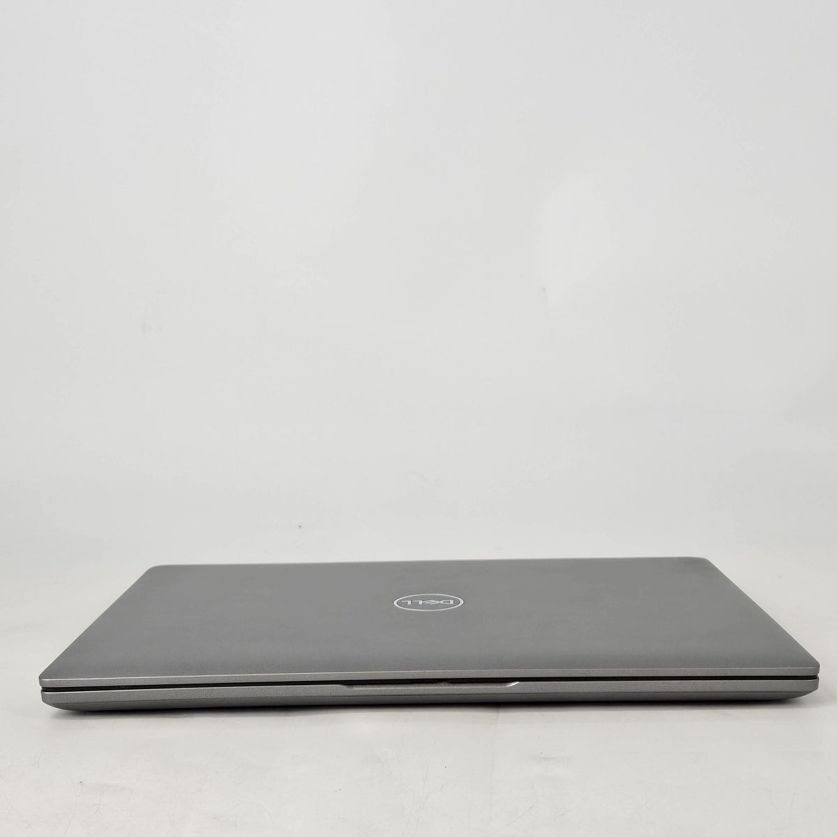 Precision 3490 14 Gray 1.7 GHz Intel Core Ultra 7 32GB RAM 512GB Solid State Drive