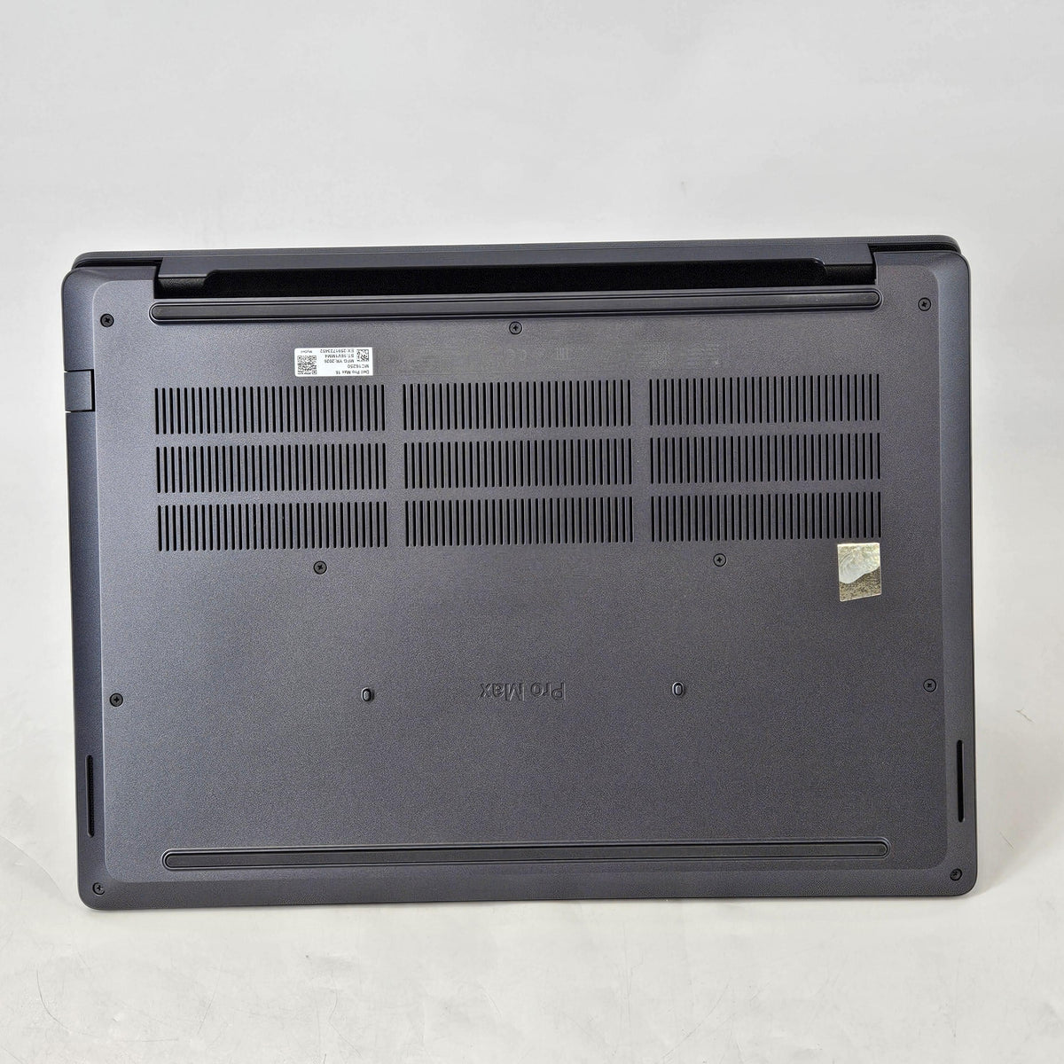 Dell Pro Max 16 MC16250 Magnetite 2.9 GHz Intel Core Ultra 9 Series 2 32GB RAM 1TB Solid State Drive NVIDIA RTX PRO 1000 Blackwell 8 GB