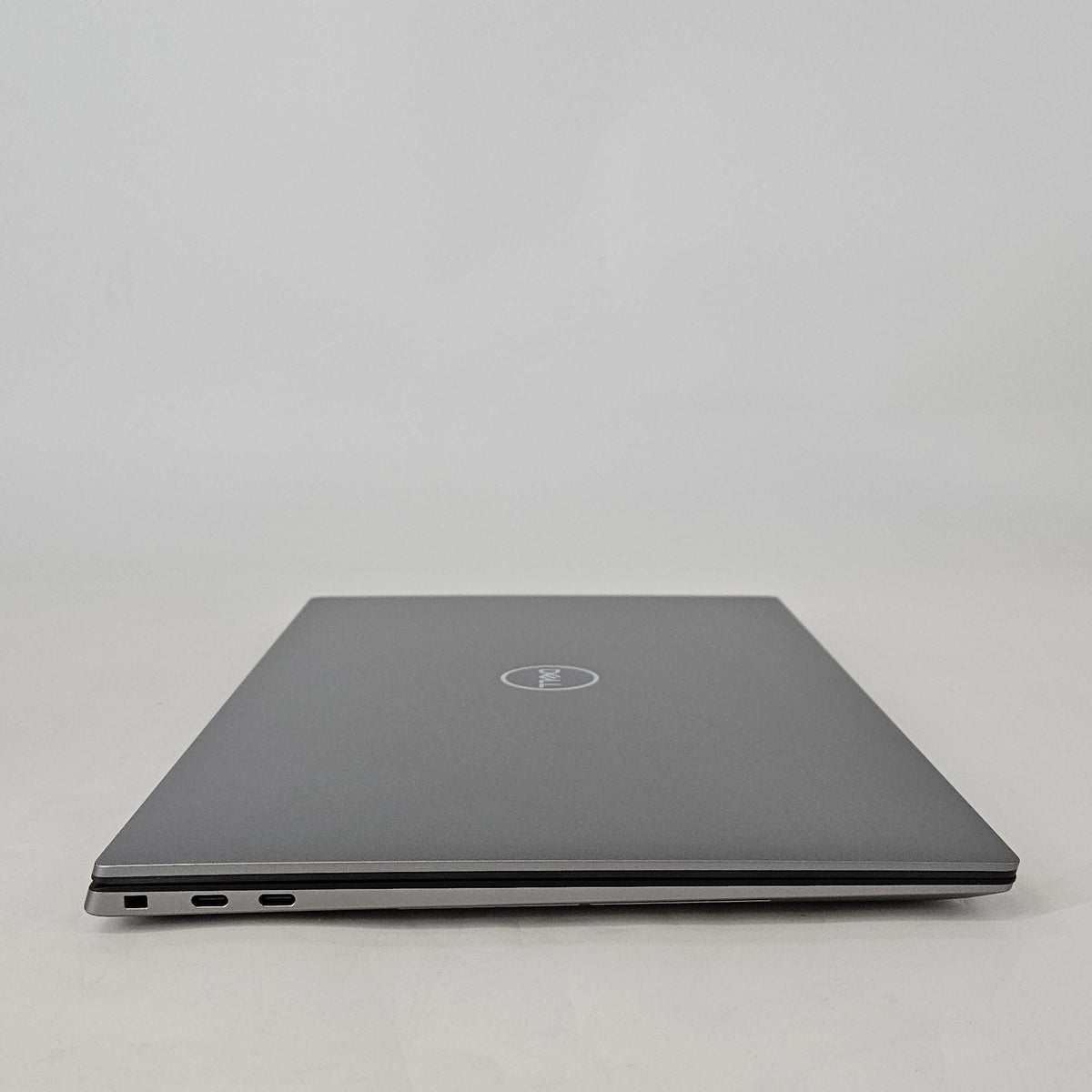 Dell Precision 5570 15.6 Gray 2.3 GHz Intel Core i7 12th Gen. 32GB RAM 1TB Solid State Drive NVIDIA RTX A1000 4 GB