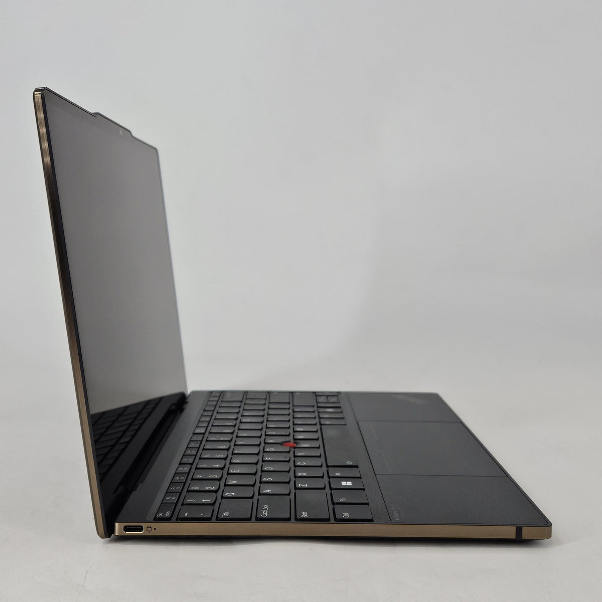 Lenovo ThinkPad Z13 Gen 1 Black 2.7 GHz AMD Ryzen 7 Pro 6850U 32GB RAM 1TB Solid State Drive
