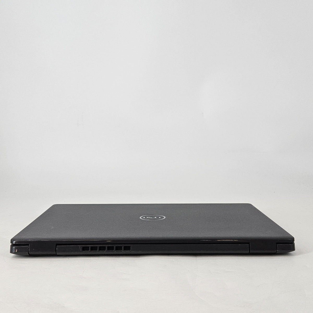 Dell Latitude 3510 15.6 Black 1.6 GHz Intel Core i5 10th Gen. 8GB RAM 256GB Solid State Drive