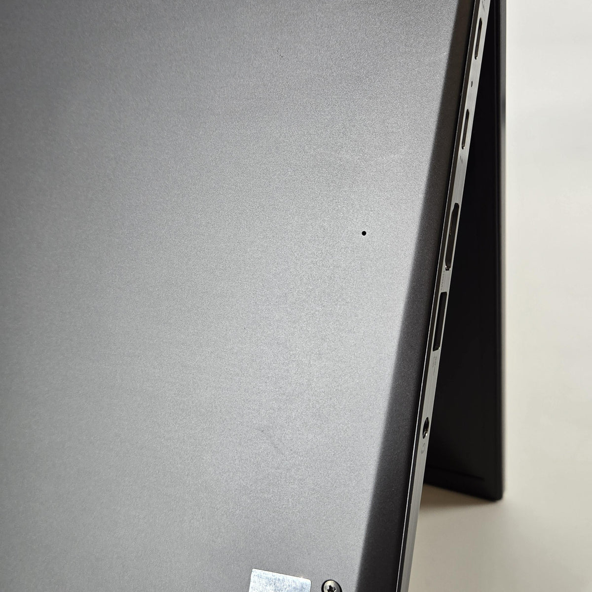 Lenovo ThinkPad T14s Gen 4 Gray 1.7 GHz Intel Core i7 13th Gen. 16GB RAM 512GB Solid State Drive
