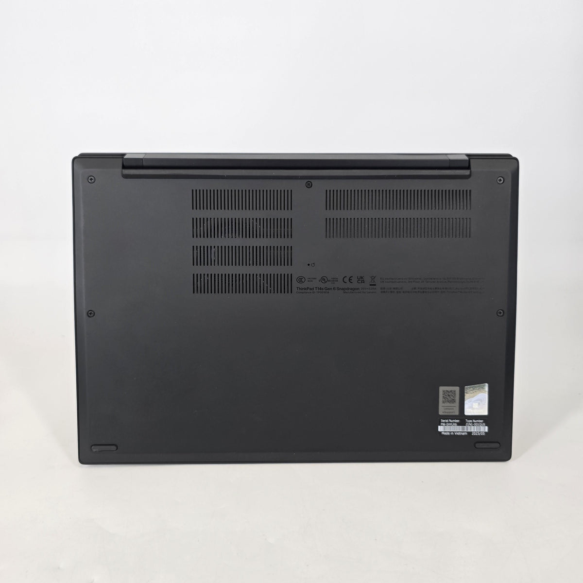 Lenovo ThinkPad T14s Gen 6 Black 3.42 GHz Qualcomm Snapdragon X Elite 32GB RAM 1TB Solid State Drive