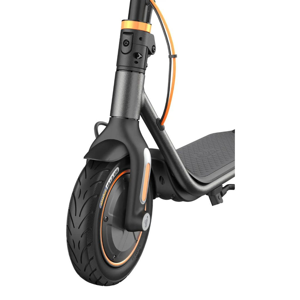 Segway - Ninebot F35 Electric Scooter with 24.9 Max Operating Range & 18.6 mph Max Speed - Black  - AA.00.0012.92 - Excellent Condition