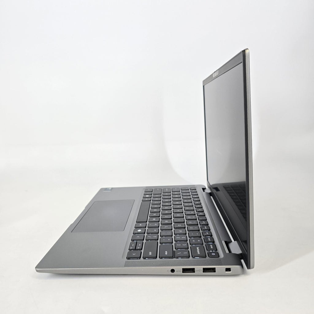 Latitude 7450 14 Gray 3.8 GHz Intel Core Ultra 7 32GB RAM 256GB Solid State Drive