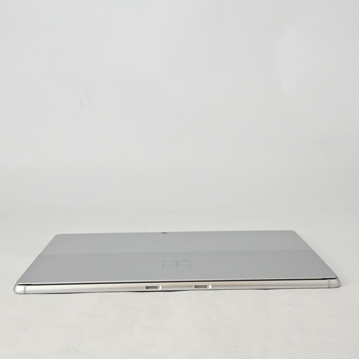 Microsoft Surface Pro 9 13 Platinum Unlocked 3.0 GHz Microsoft SQ3 Processor 8GB RAM 128GB Solid State Drive