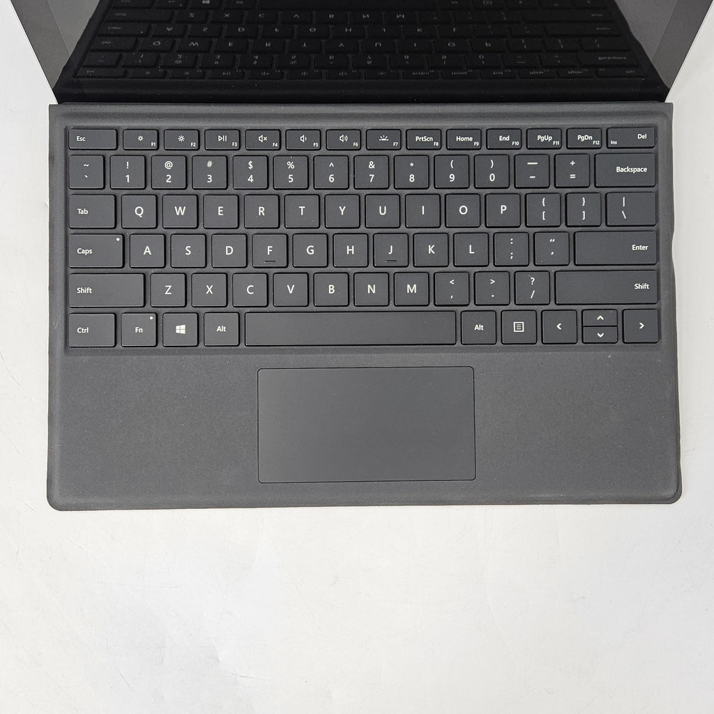 Surface Pro 5 12.3 Silver 2.6 GHz Intel Core i5 7th Gen. 8GB RAM 256GB Solid State Drive