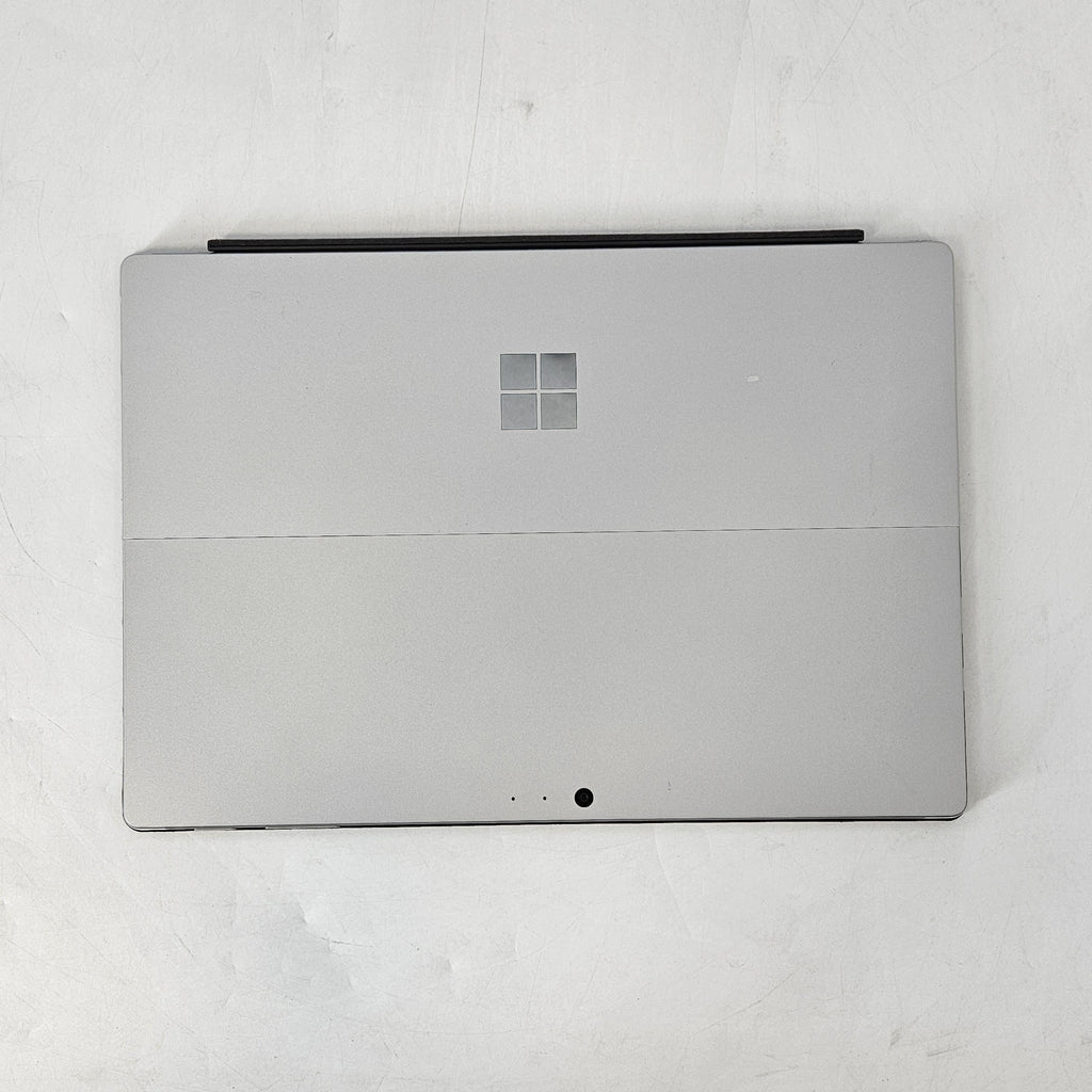 Surface Pro 5 12.3 Silver 2.6 GHz Intel Core i5 7th Gen. 8GB RAM 256GB Solid State Drive
