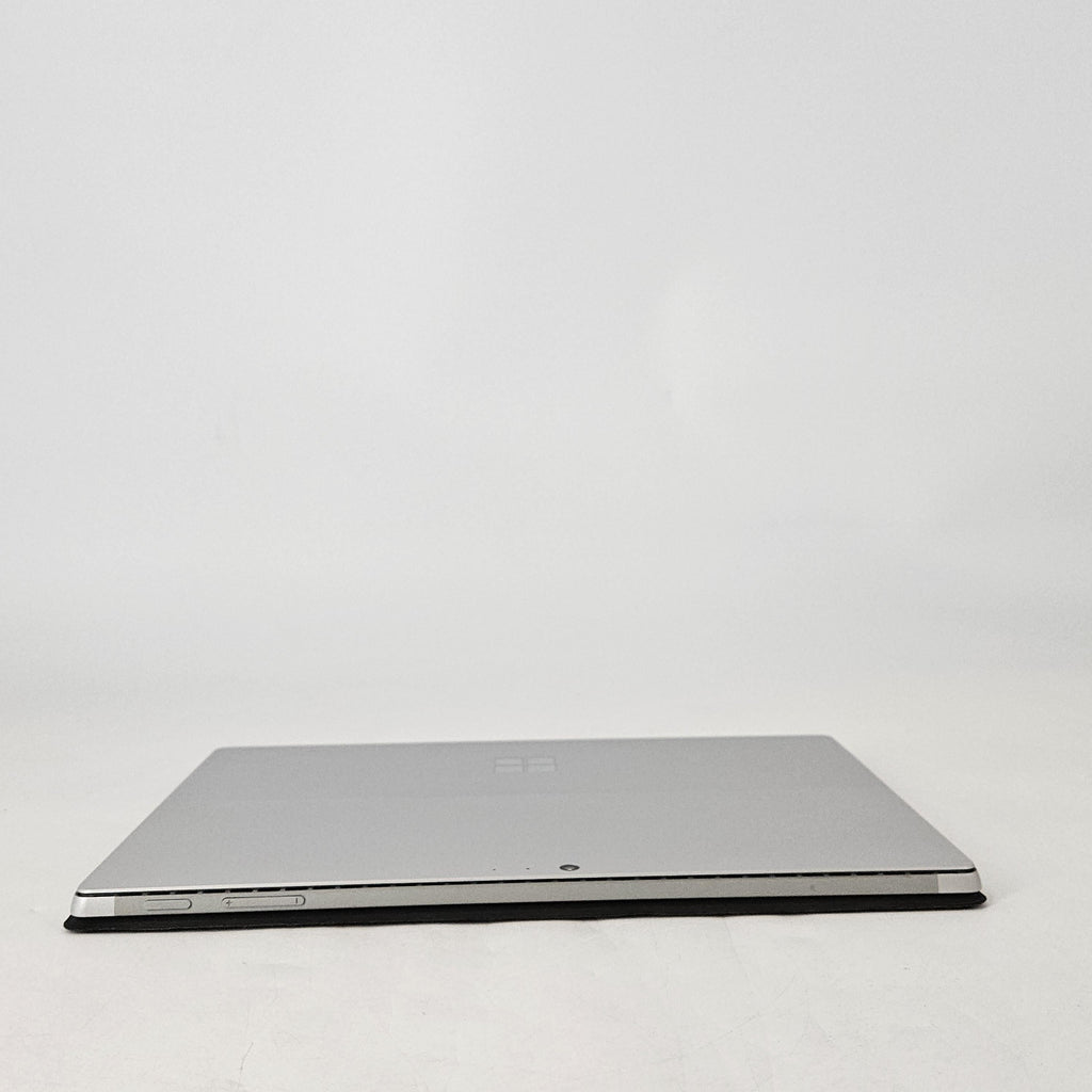 Surface Pro 5 12.3 Silver 2.6 GHz Intel Core i5 7th Gen. 8GB RAM 256GB Solid State Drive