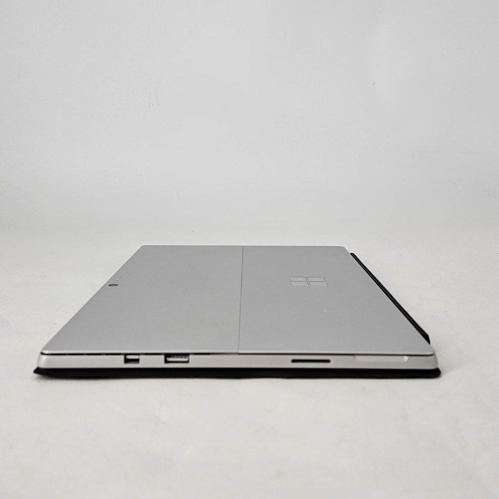 Surface Pro 5 12.3 Silver 2.6 GHz Intel Core i5 7th Gen. 8GB RAM 256GB Solid State Drive