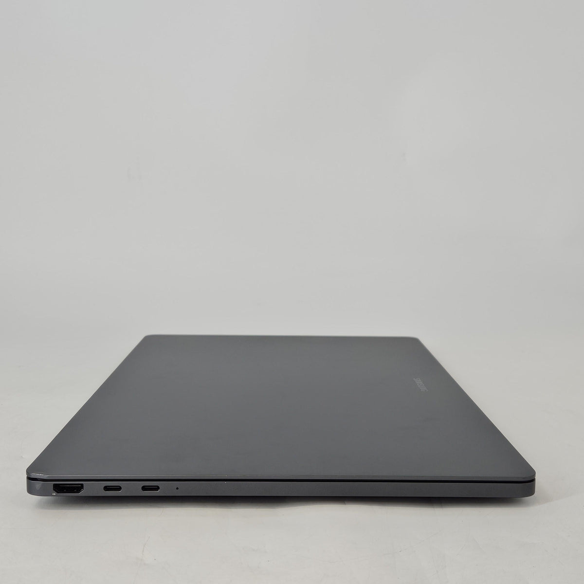 Galaxy Book6 Ultra 16 Gray 1.9 GHz Intel Core Ultra 7 Series 3 32GB RAM 1TB Solid State Drive NVIDIA GeForce RTX 5060 8 GB