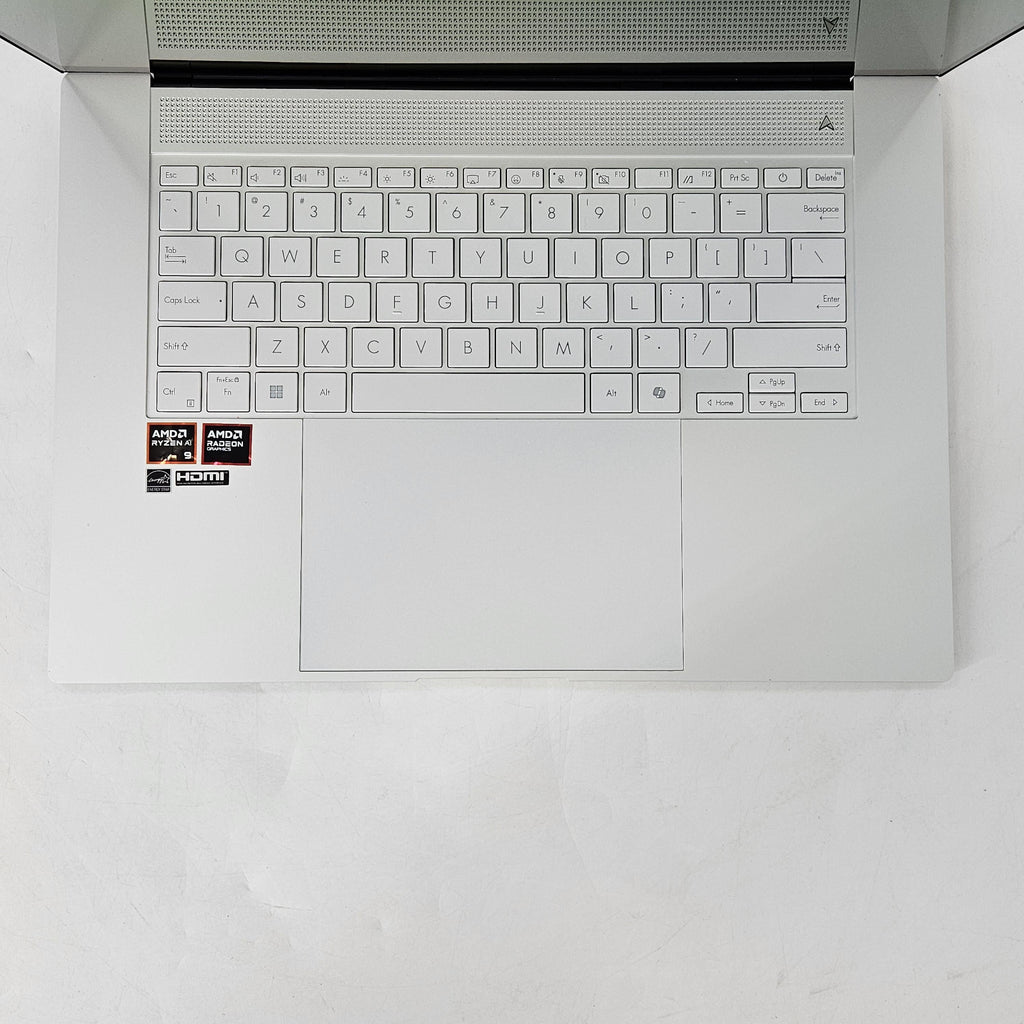 Zenbook S 16 White 2.0 GHz AMD Ryzen AI 9 365 24GB RAM 1TB Solid State Drive