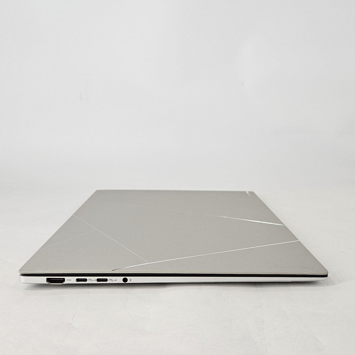 Zenbook S 16 White 2.0 GHz AMD Ryzen AI 9 365 24GB RAM 1TB Solid State Drive