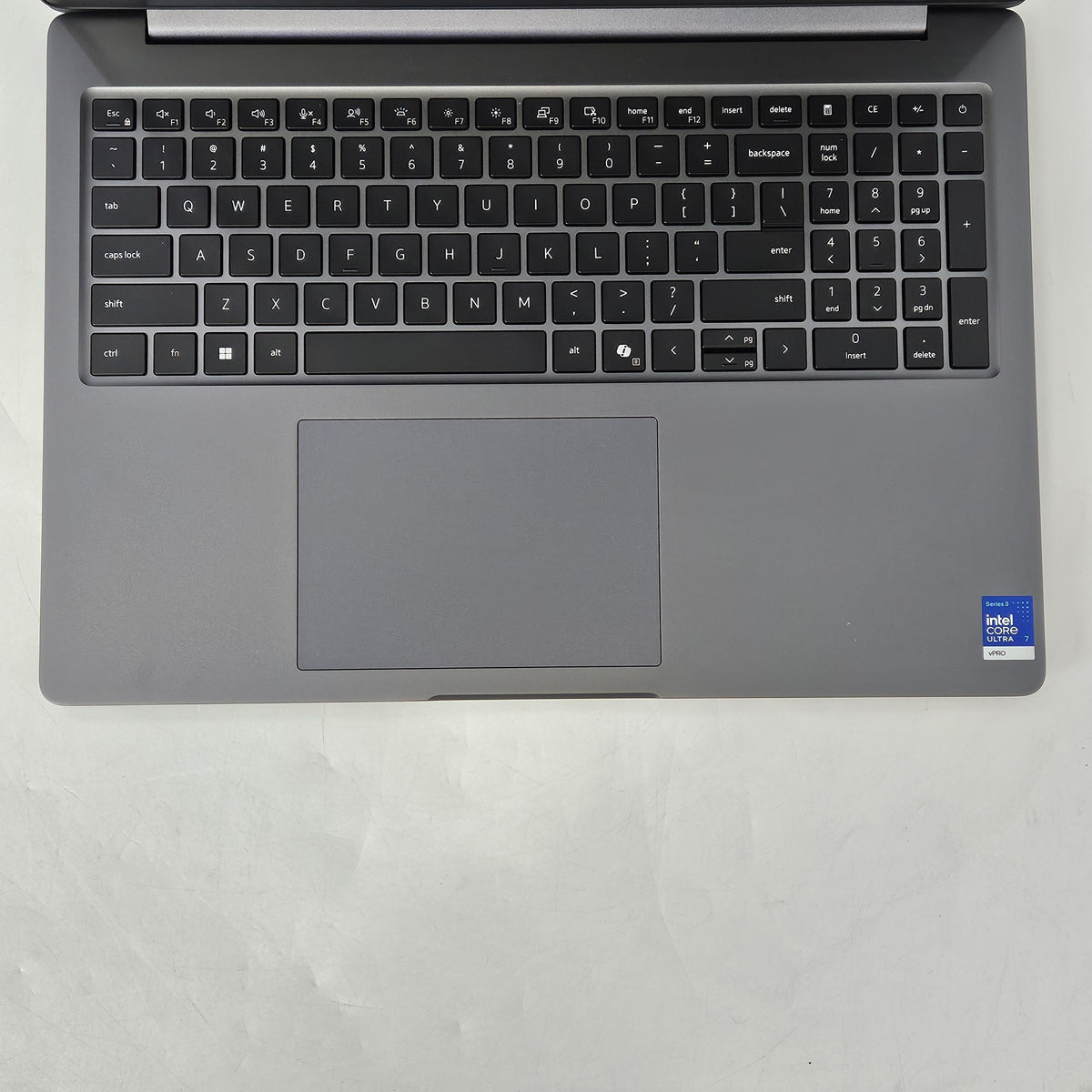 Dell Pro 5 16 P516260 16 Graphite 2.4 GHz Intel Core Ultra 7 Series 3 32GB RAM 512GB Solid State Drive