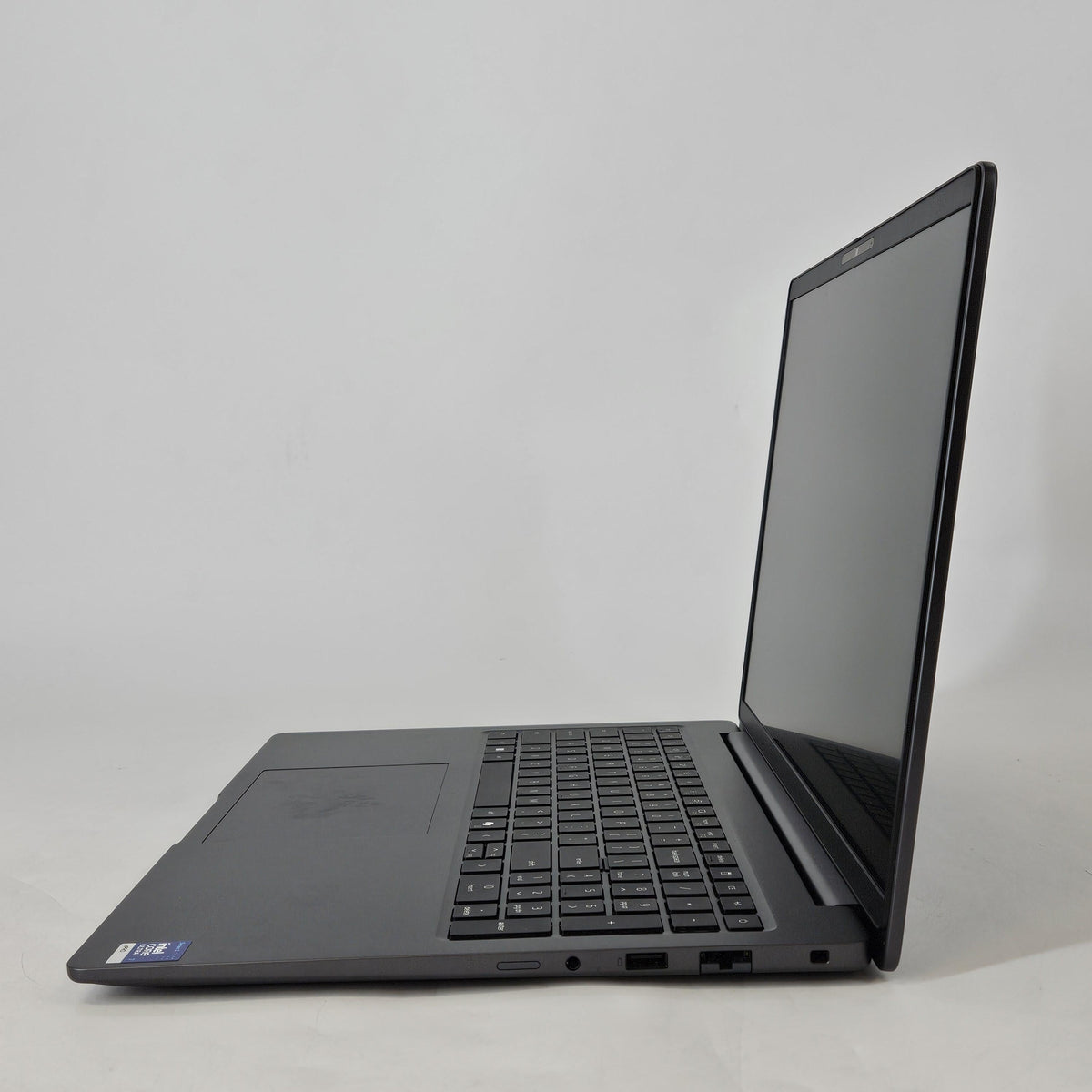 Dell Pro 5 16 P516260 16 Graphite 2.4 GHz Intel Core Ultra 7 Series 3 32GB RAM 512GB Solid State Drive