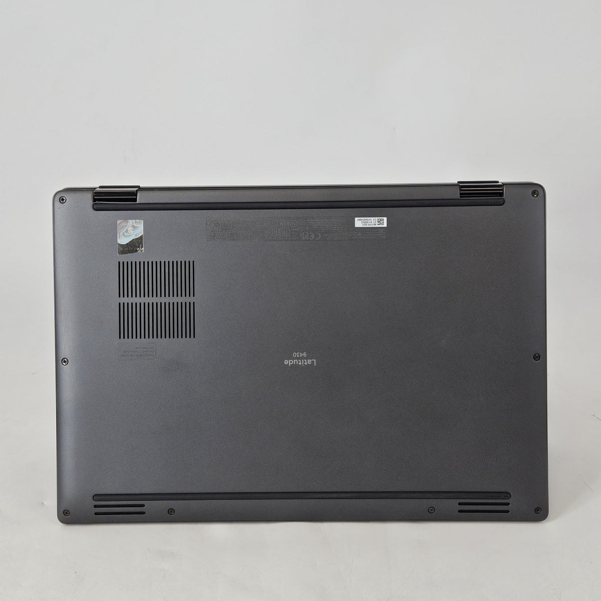 Latitude 9430 14 Gray 1.8 GHz Intel Core i7 12th Gen. 32GB RAM 512GB Solid State Drive