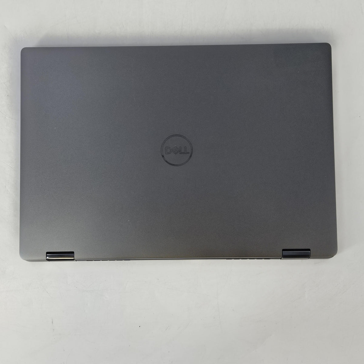Latitude 9430 14 Gray 1.8 GHz Intel Core i7 12th Gen. 32GB RAM 512GB Solid State Drive