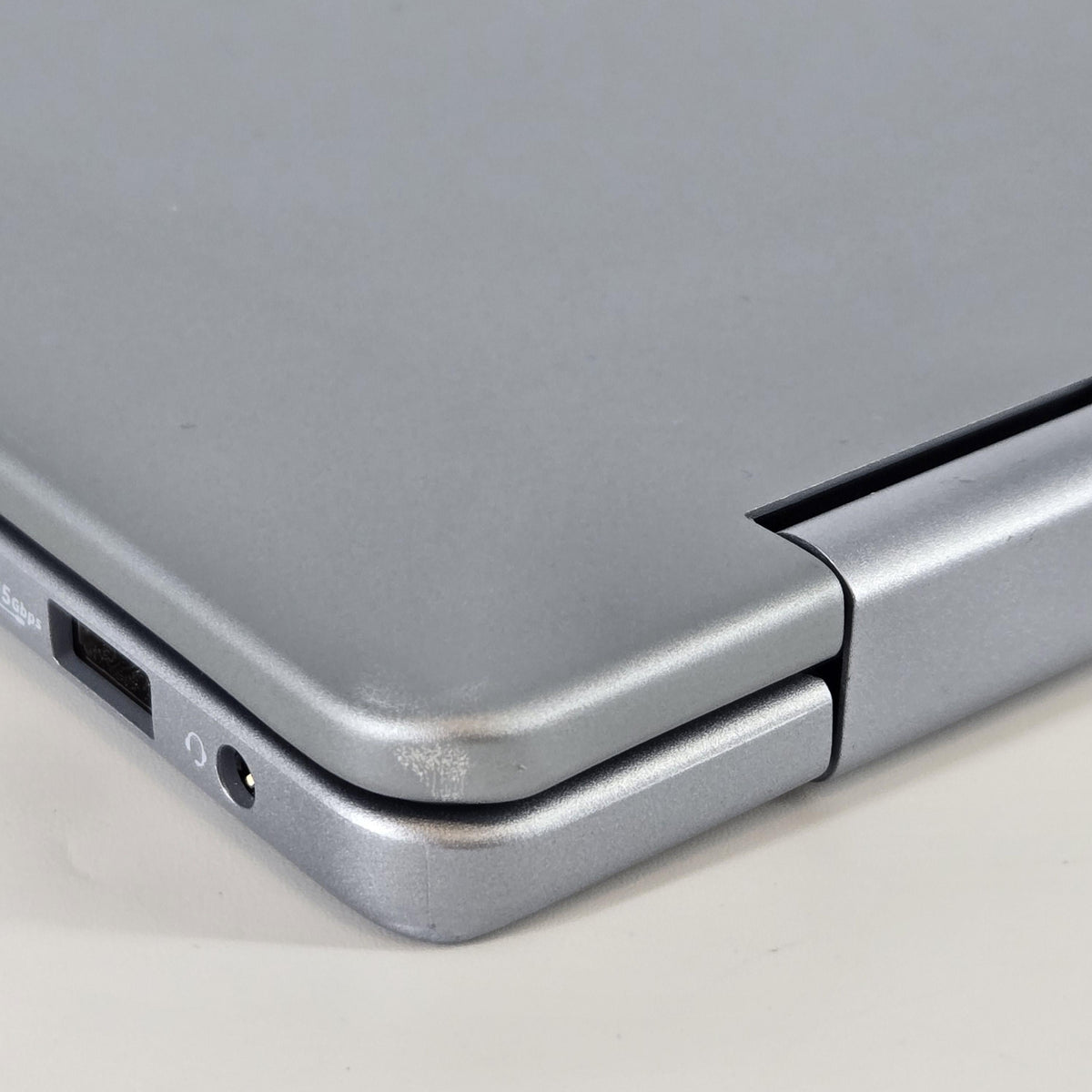 Dell 16 Plus (2-in-1) DB06250 Silver 2.2 GHz Intel Core Ultra 7 Series 2 16GB RAM 1TB Solid State Drive
