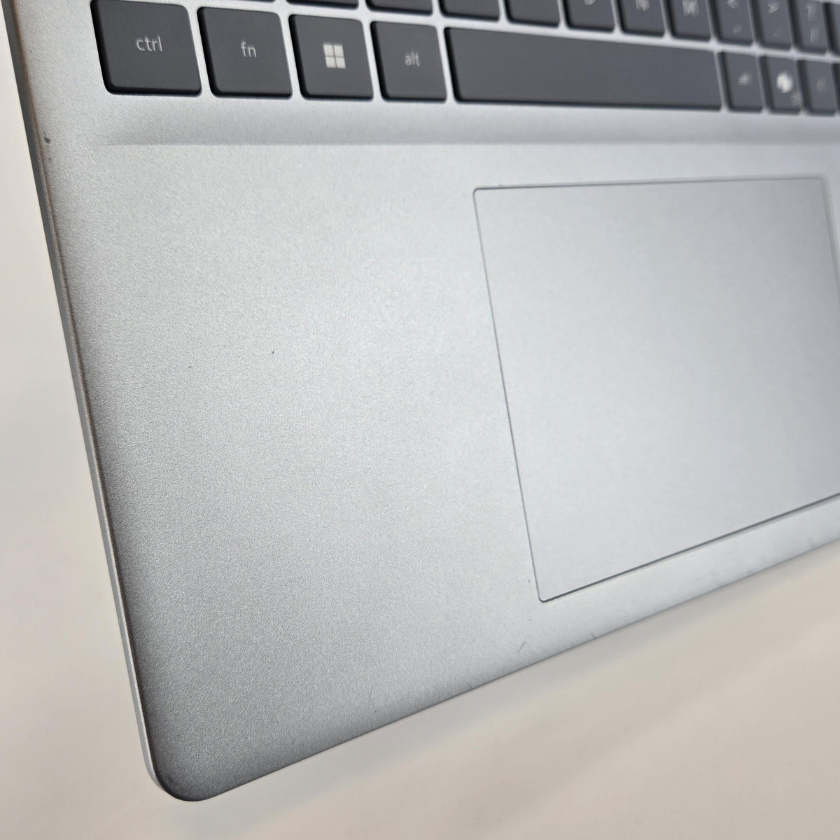 Dell Pro 16 Plus PB16250 Silver 2.2 GHz Intel Core Ultra 7 Series 2 16GB RAM 1TB Solid State Drive