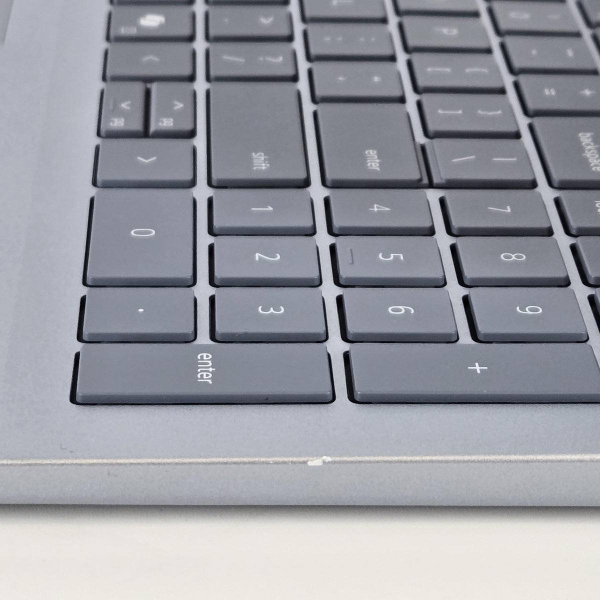 Dell Pro 16 Plus PB16250 Silver 2.2 GHz Intel Core Ultra 7 Series 2 16GB RAM 1TB Solid State Drive