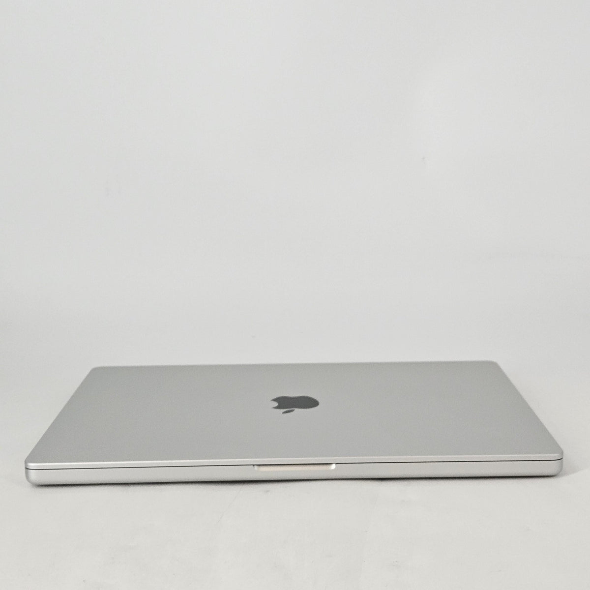 MacBook Pro 16 2024 Silver M4 Max 16-Core CPU 64GB Unified Memory 2TB Solid State Drive 40-Core GPU