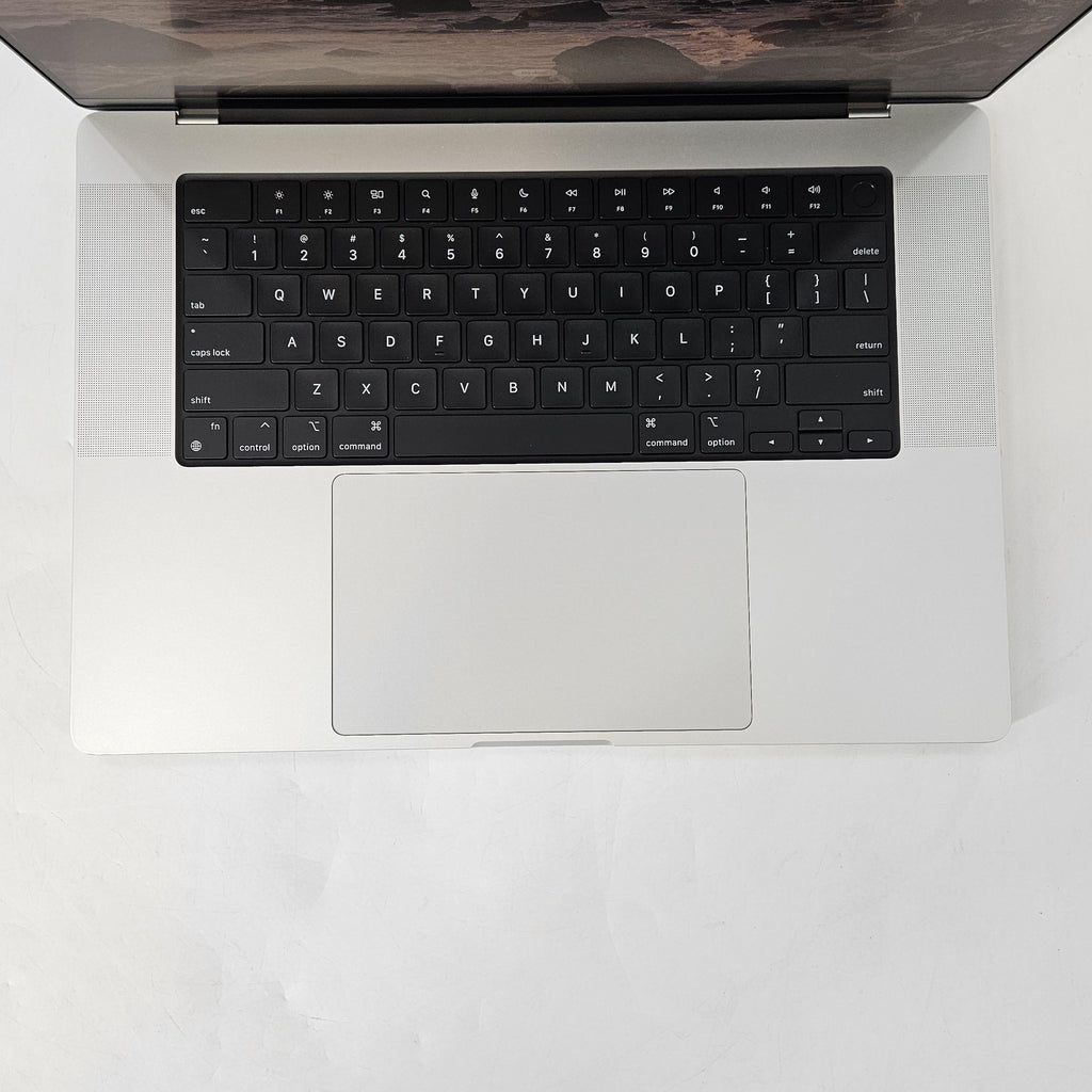 MacBook Pro 16 2024 Silver M4 Max 16-Core CPU 64GB Unified Memory 2TB Solid State Drive 40-Core GPU