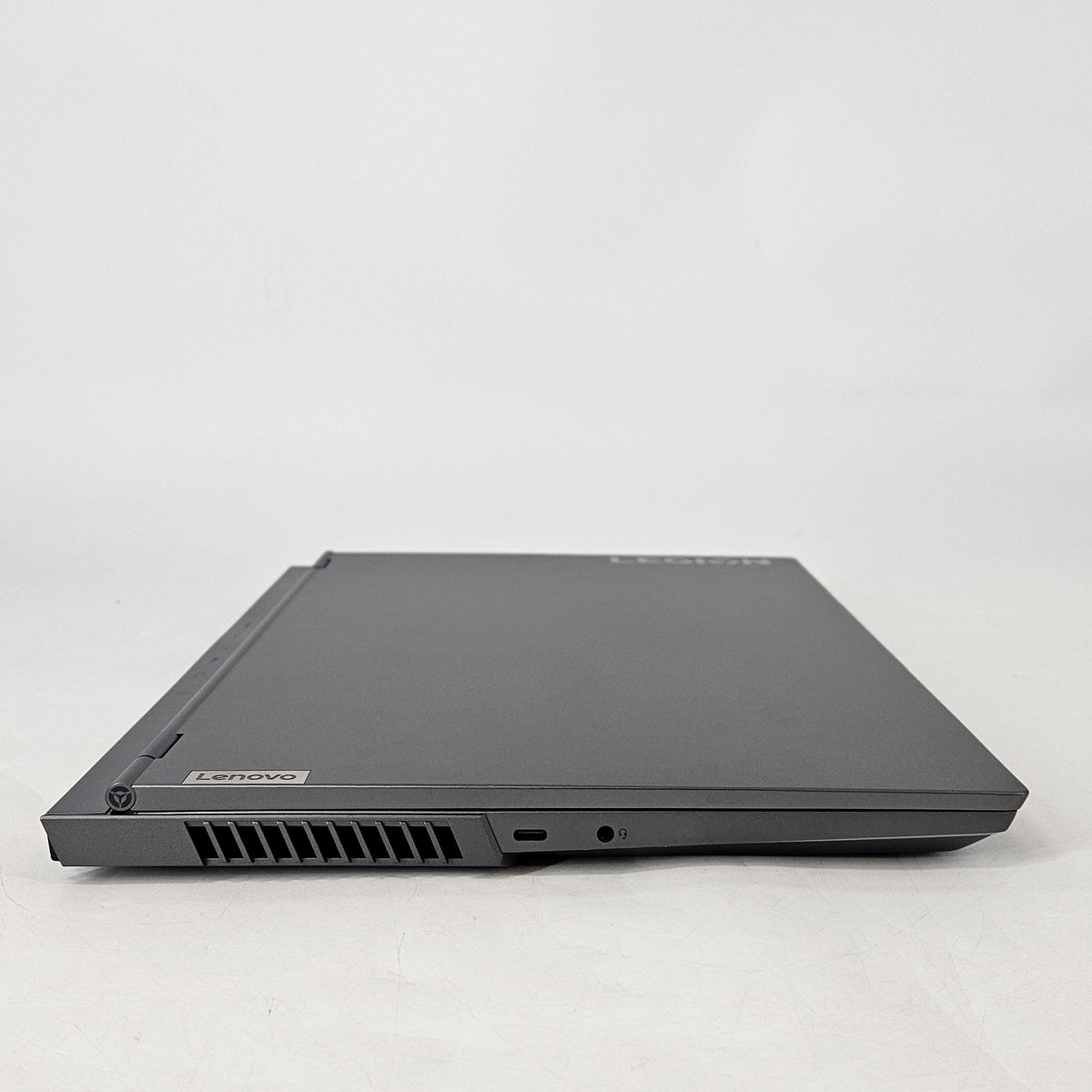 Lenovo Legion 7 16 Gray 3.3 GHz AMD Ryzen 9 5900HX 32GB RAM 1TB Solid State Drive NVIDIA GeForce RTX 3080 16 GB