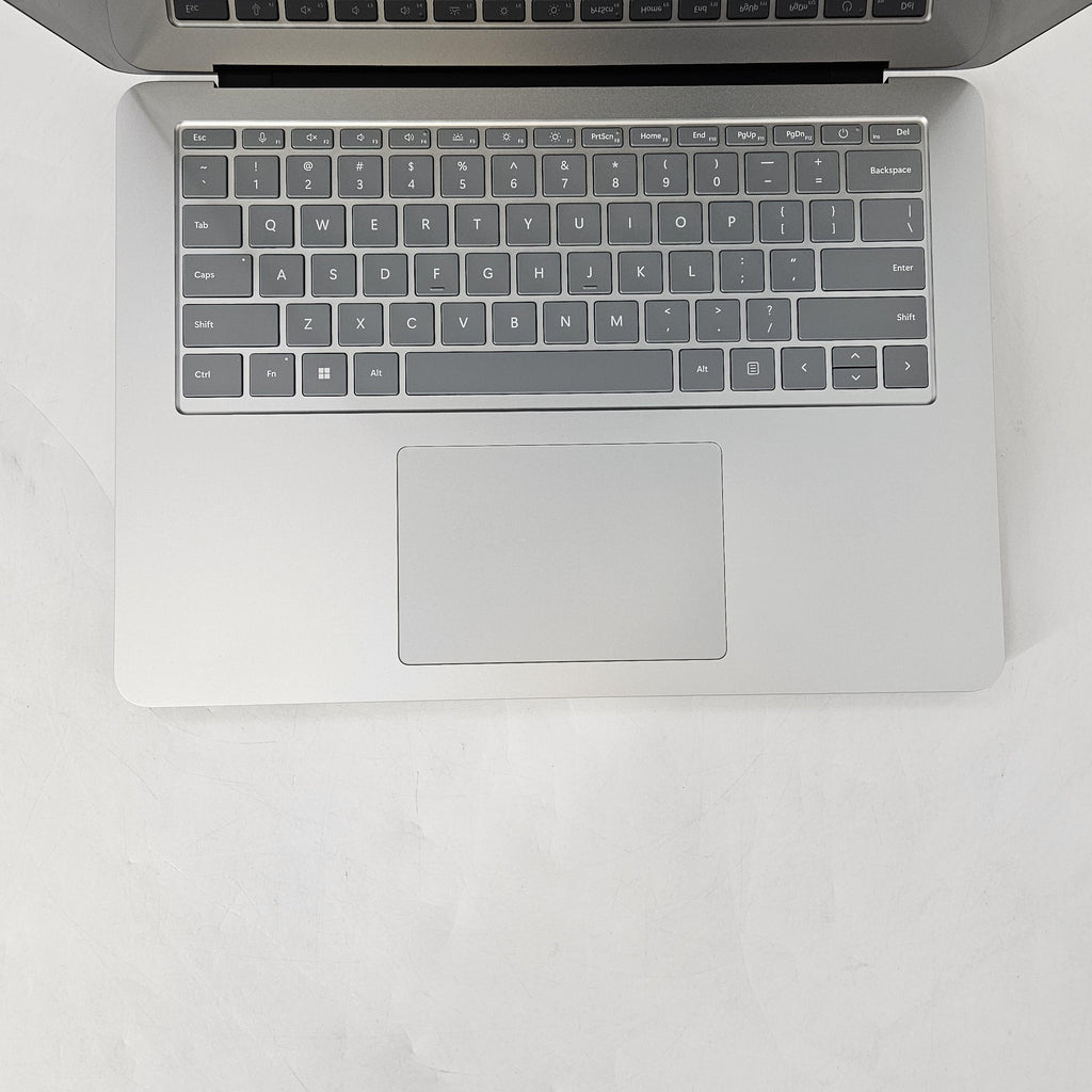 Surface Laptop Studio 2 14.4 Silver 2.9 GHz Intel Core i7 13th Gen. 64GB RAM 1TB Solid State Drive NVIDIA GeForce RTX 4060 8 GB