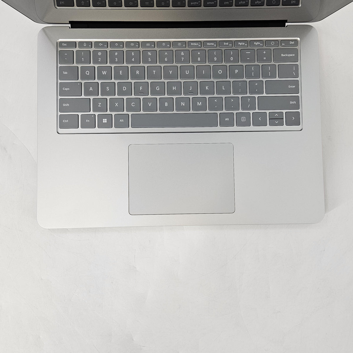 Surface Laptop Studio 2 14.4 Silver 2.9 GHz Intel Core i7 13th Gen. 64GB RAM 1TB Solid State Drive NVIDIA GeForce RTX 4060 8 GB