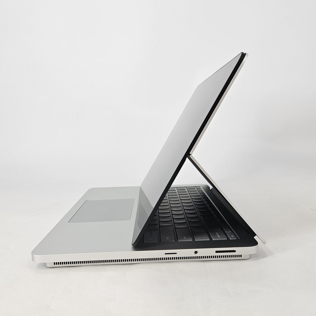Surface Laptop Studio 2 14.4 Silver 2.9 GHz Intel Core i7 13th Gen. 64GB RAM 1TB Solid State Drive NVIDIA GeForce RTX 4060 8 GB
