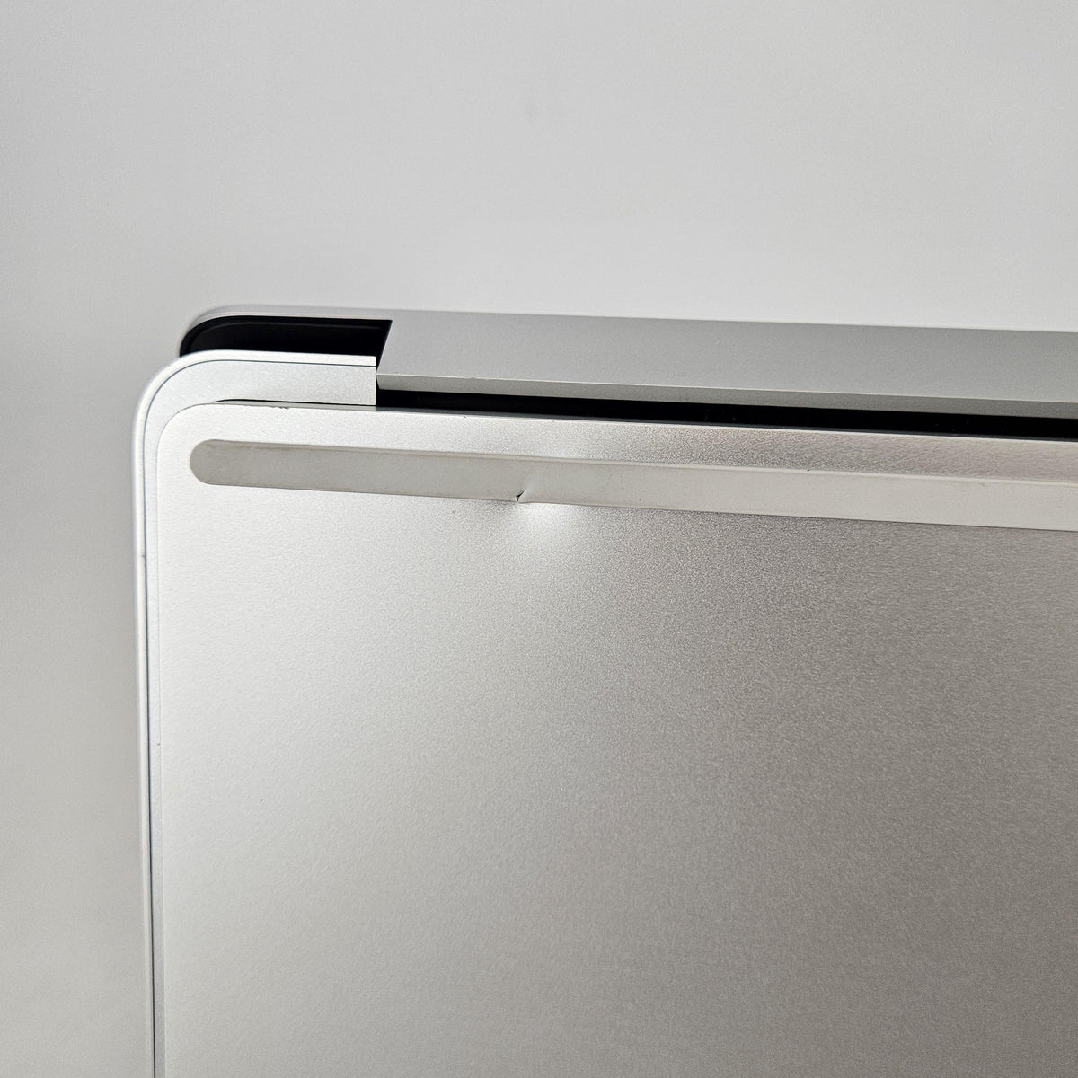 Surface Laptop Studio 2 14.4 Silver 2.9 GHz Intel Core i7 13th Gen. 64GB RAM 1TB Solid State Drive NVIDIA GeForce RTX 4060 8 GB