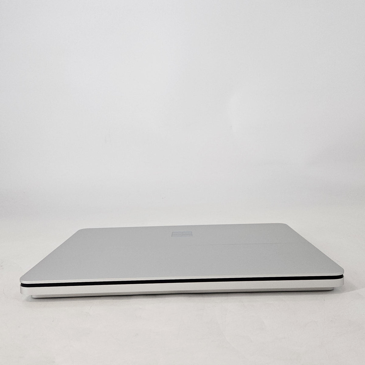 Surface Laptop Studio 2 14.4 Silver 2.9 GHz Intel Core i7 13th Gen. 64GB RAM 1TB Solid State Drive NVIDIA GeForce RTX 4060 8 GB
