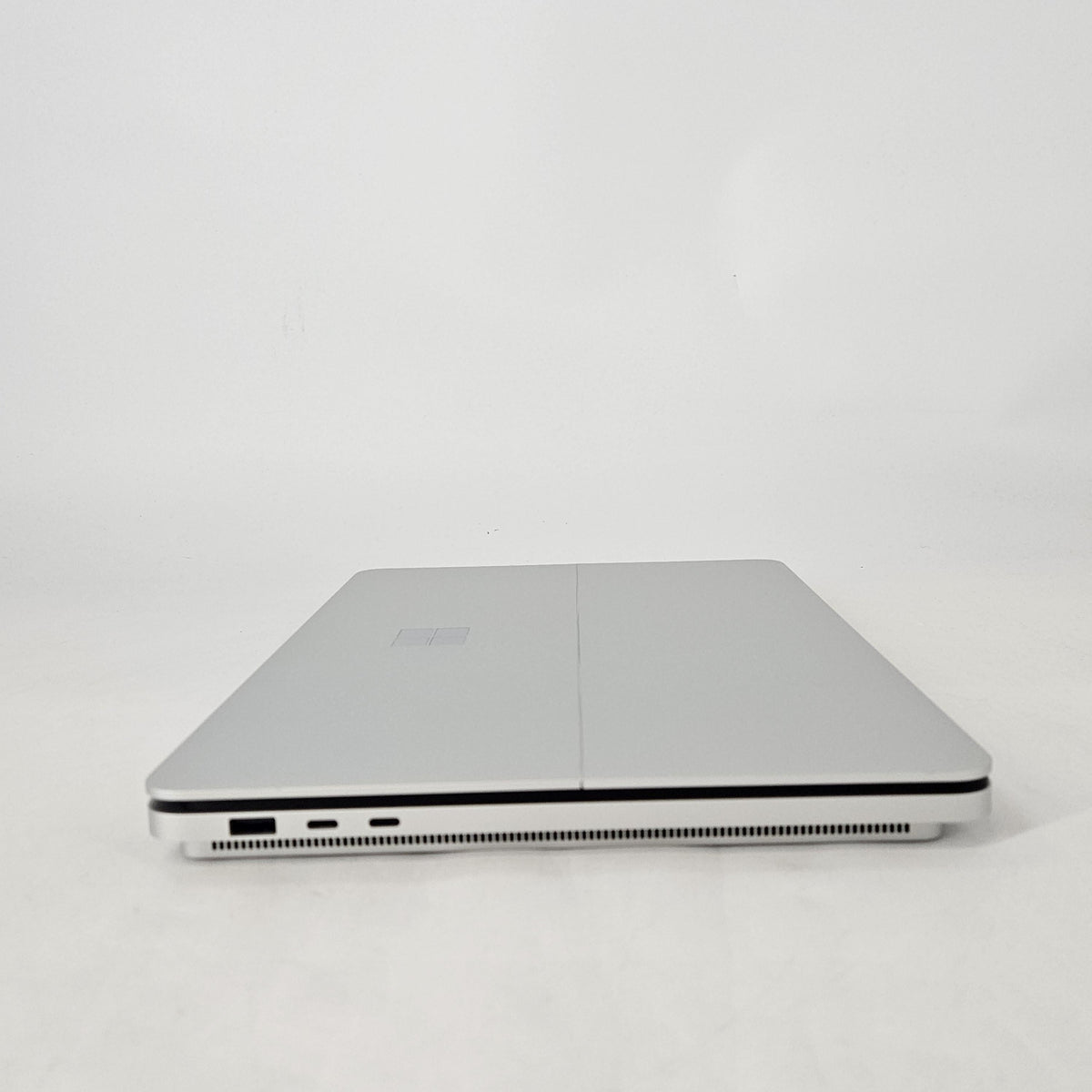 Surface Laptop Studio 2 14.4 Silver 2.9 GHz Intel Core i7 13th Gen. 64GB RAM 1TB Solid State Drive NVIDIA GeForce RTX 4060 8 GB