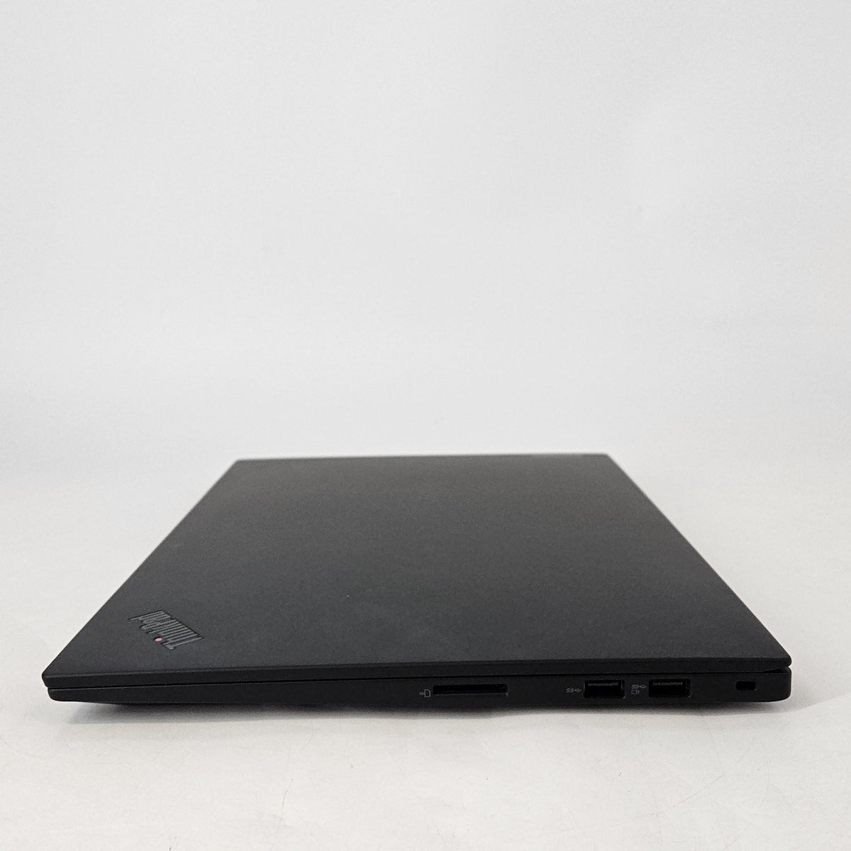Lenovo ThinkPad P1 Gen 5 16 2022 Black 2.4 GHz Intel Core i7 12th Gen. 32GB RAM 1TB Solid State Drive NVIDIA RTX A3000 12 GB