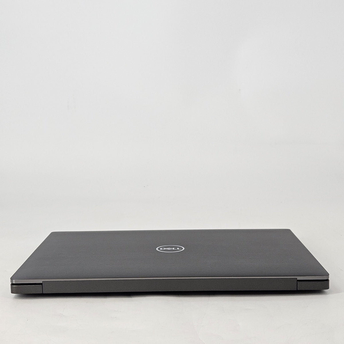 Latitude 7390 13.3 Gray 1.7 GHz Intel Core i5 8th Gen. 16GB RAM 256GB Solid State Drive