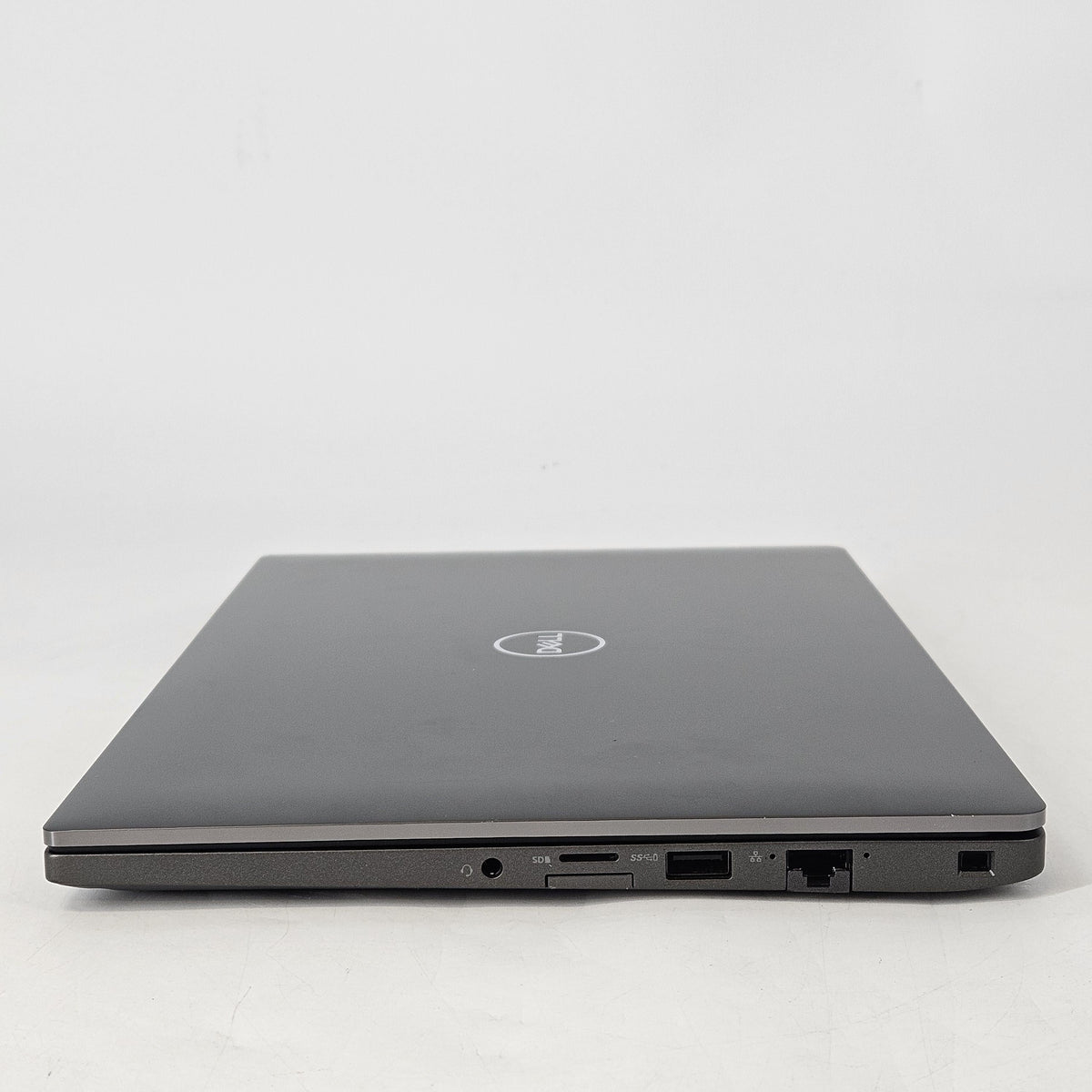 Latitude 7390 13.3 Gray 1.7 GHz Intel Core i5 8th Gen. 16GB RAM 256GB Solid State Drive