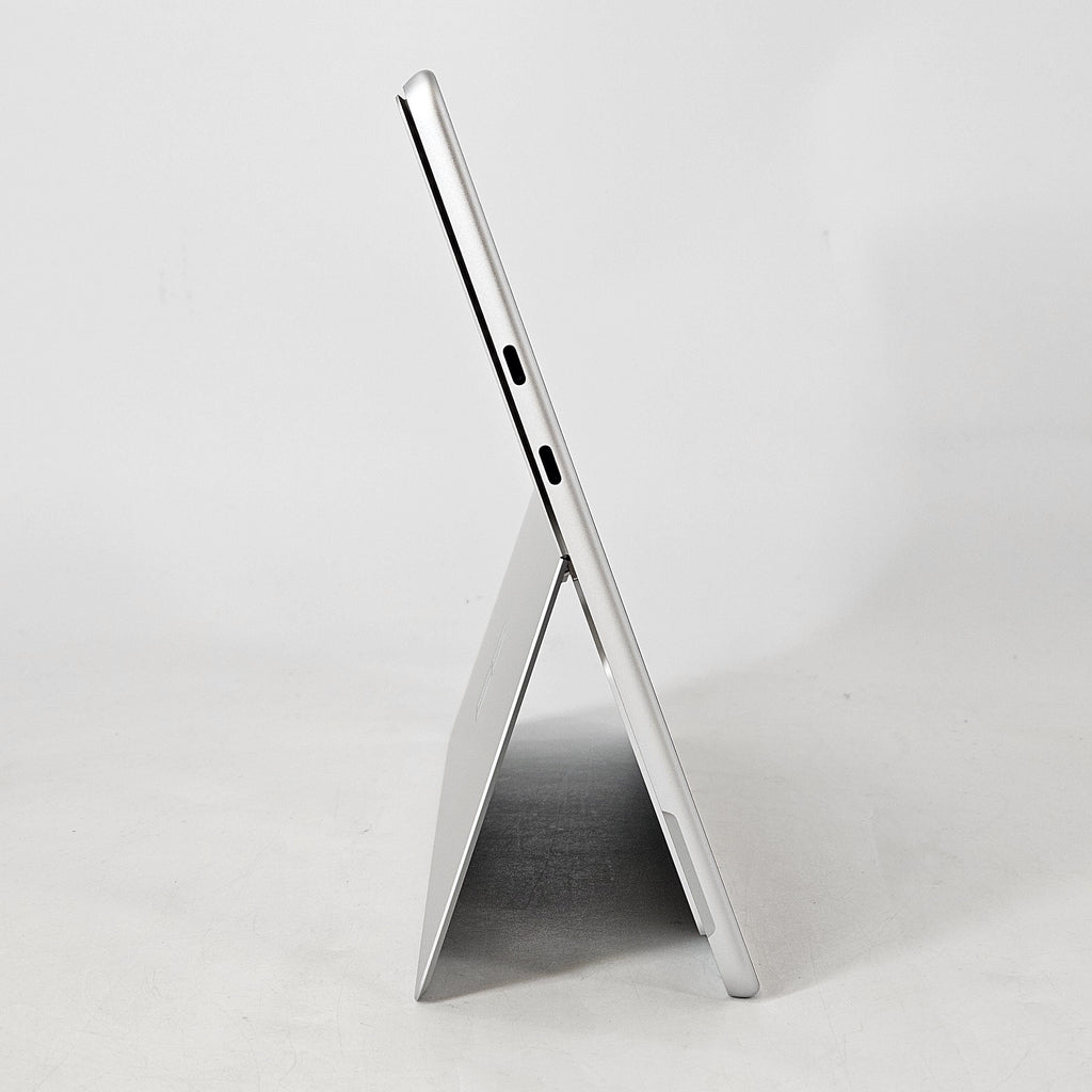 Surface Pro 11 13 Silver WiFi 2.2 GHz Intel Core Ultra 7 Series 2 16GB RAM 512GB Solid State Drive