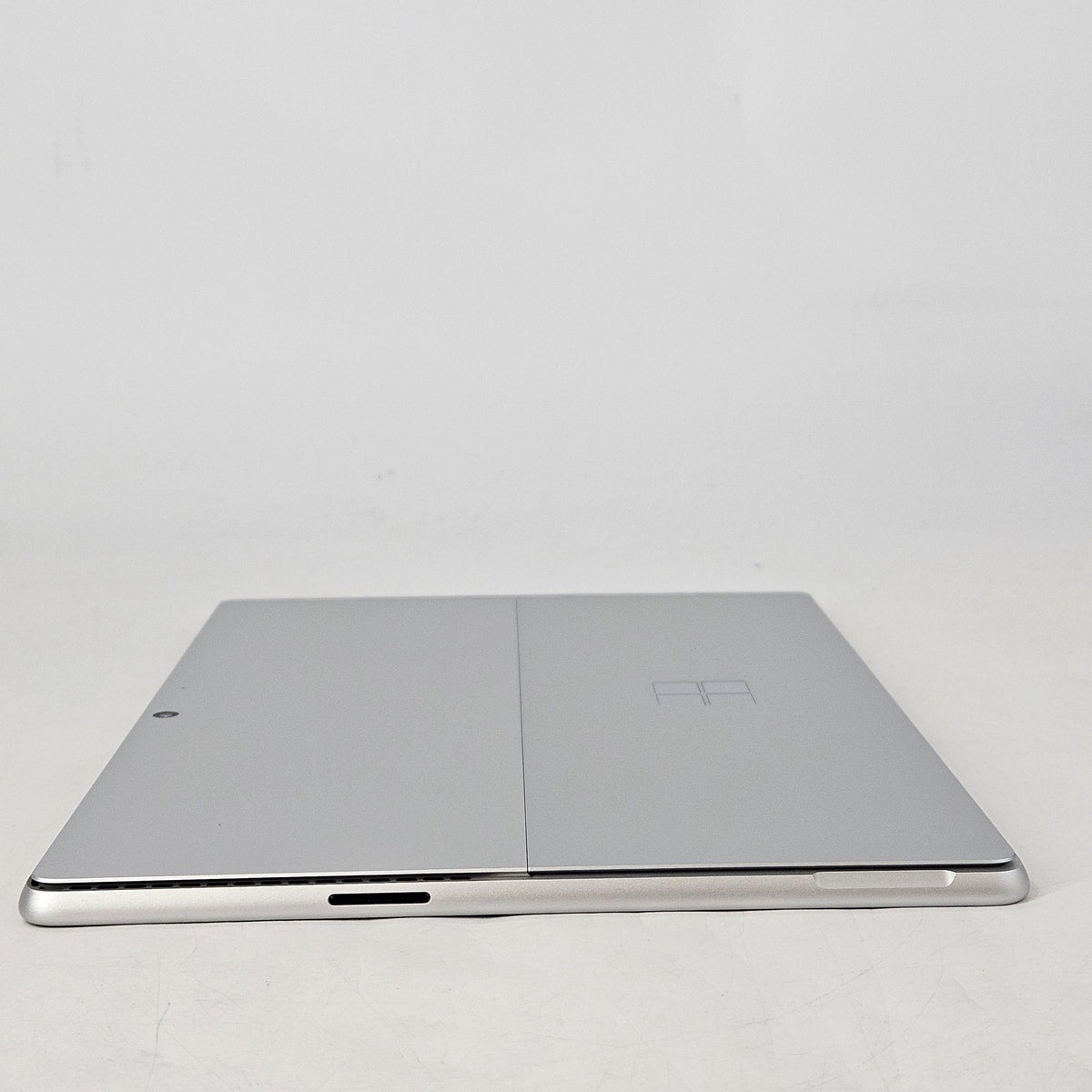 Surface Pro 11 13 Silver WiFi 2.2 GHz Intel Core Ultra 7 Series 2 16GB RAM 512GB Solid State Drive